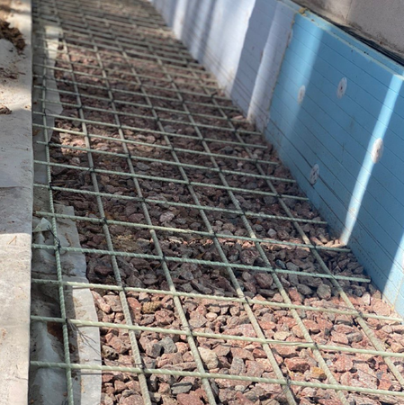 Kompozitní výztužná tyč tyč o prům. 7 mm 350 mb