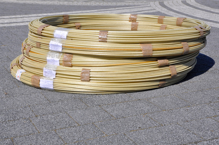 Kompozitní výztužná tyč tyč o prům. 7 mm 350 mb